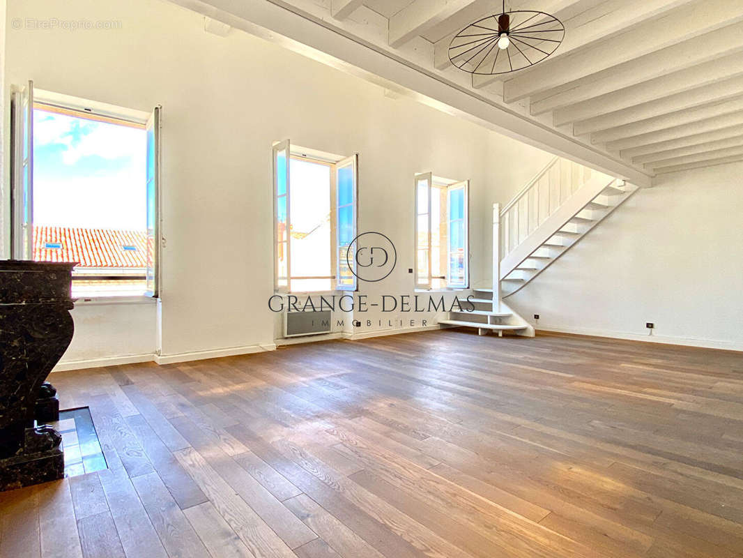 Appartement à BORDEAUX