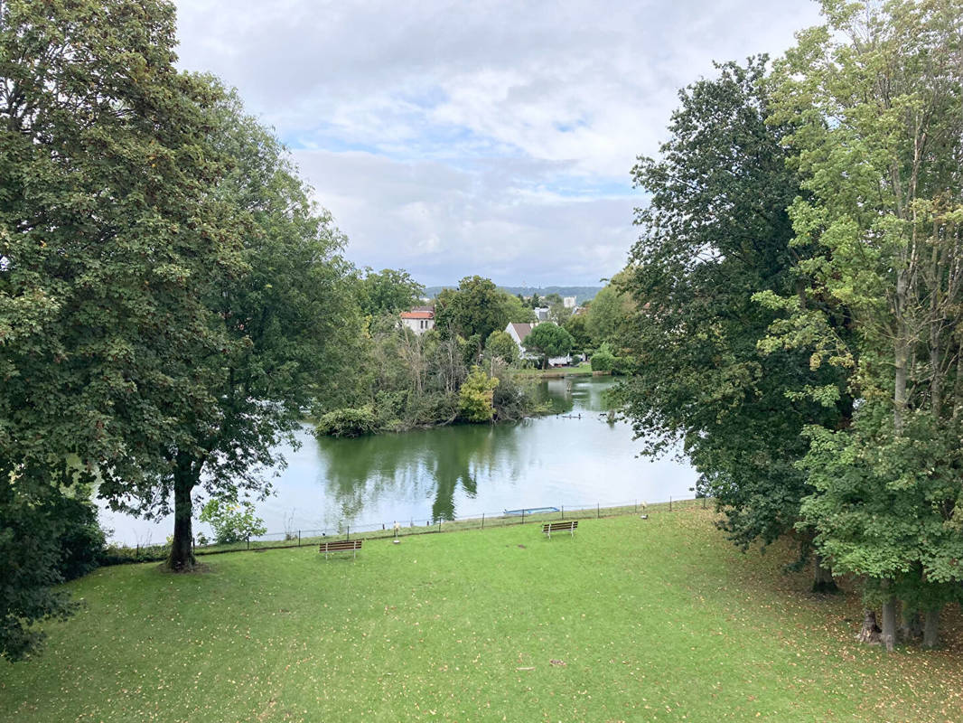 Appartement à SAINT-GRATIEN