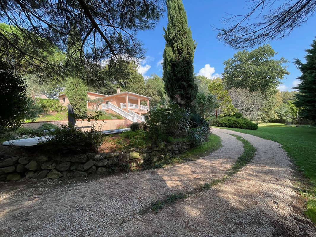 Maison à LEGUEVIN