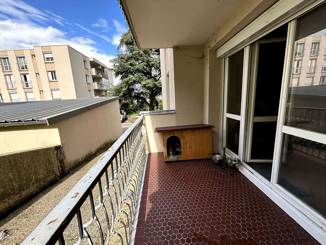 Appartement à SAINT-ROMAIN-EN-GAL