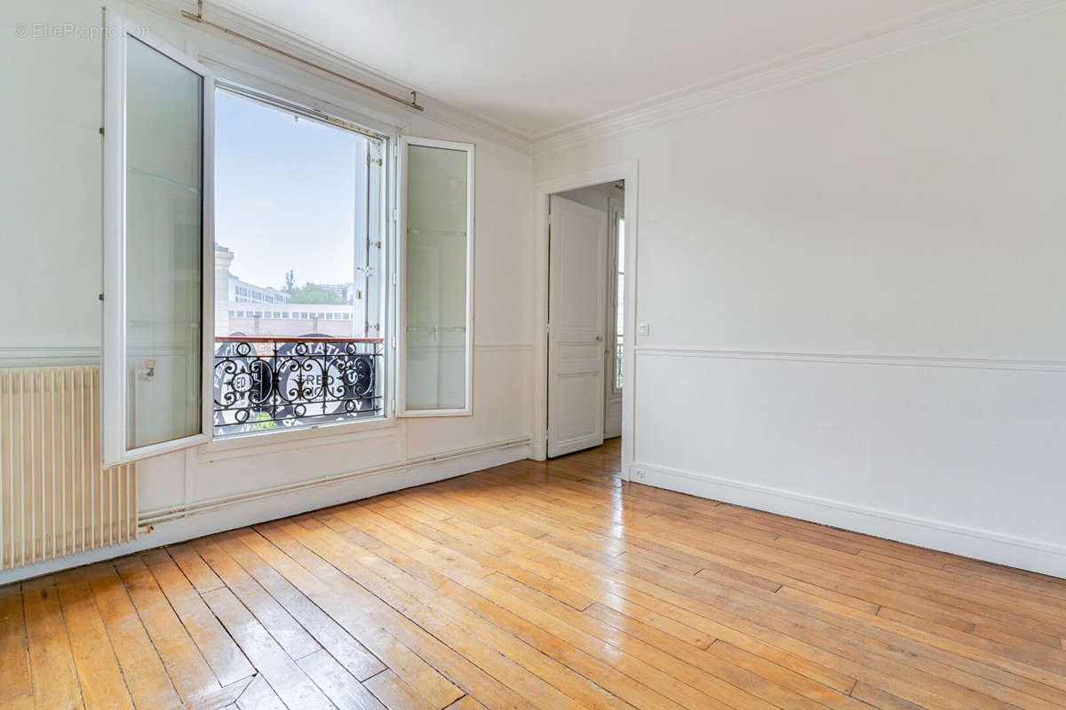 Appartement à PARIS-12E