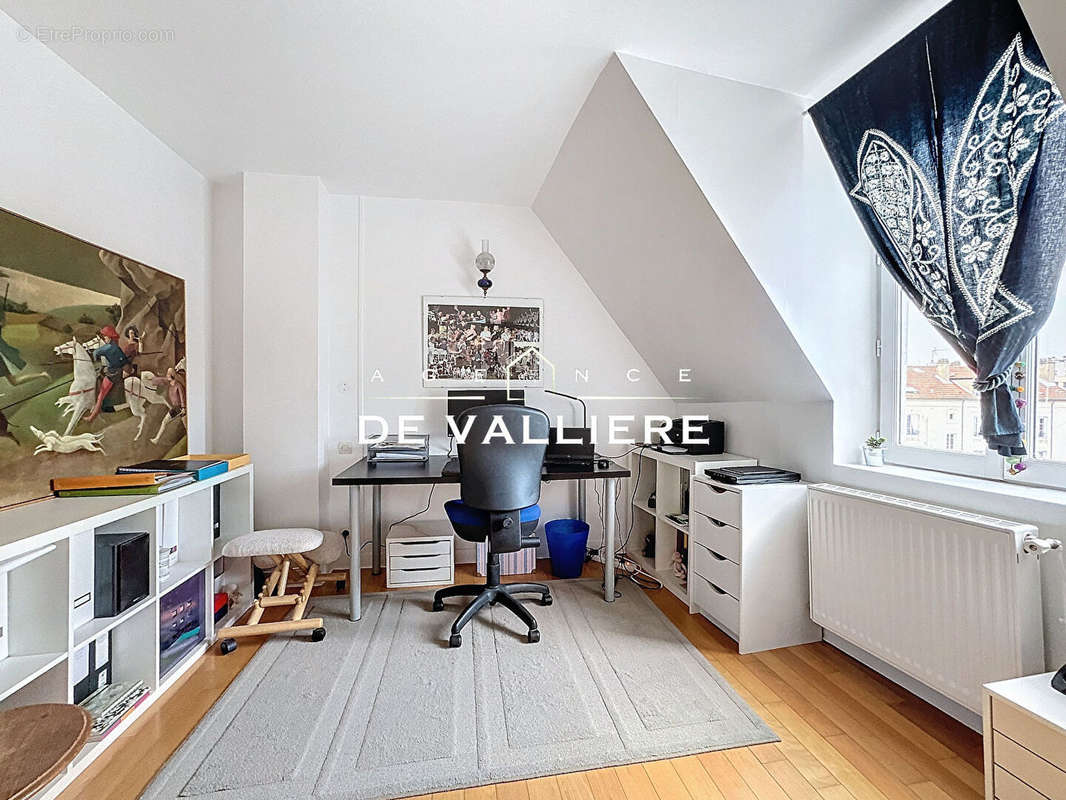 Appartement à RUEIL-MALMAISON