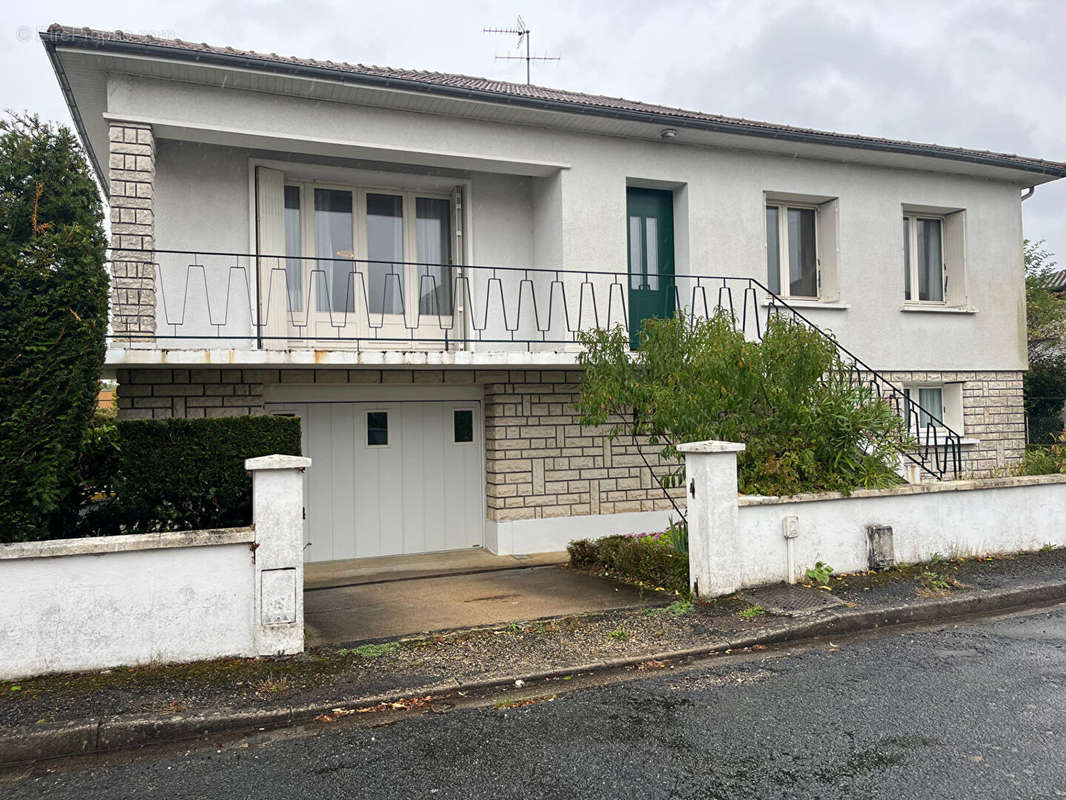 Maison à POITIERS