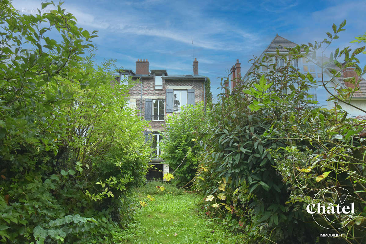 Maison à SENLIS