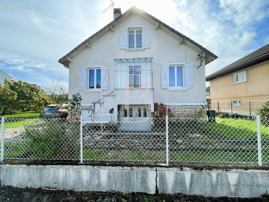 Maison à COULOUNIEIX-CHAMIERS