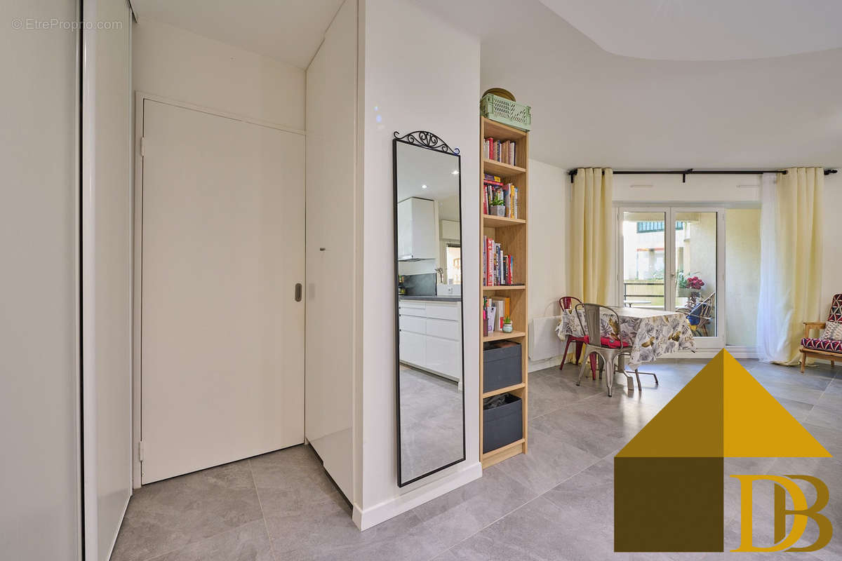 Appartement à MAISONS-ALFORT