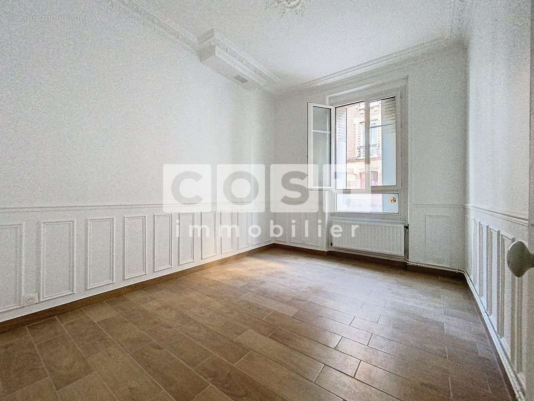 Appartement à ASNIERES-SUR-SEINE