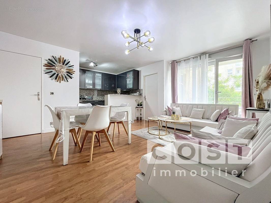 Appartement à GENNEVILLIERS