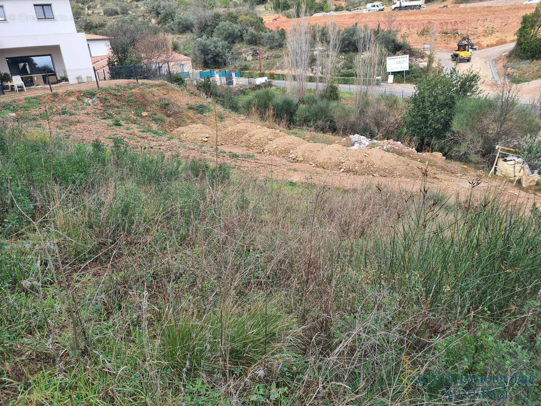 Terrain à CLERMONT-L&#039;HERAULT