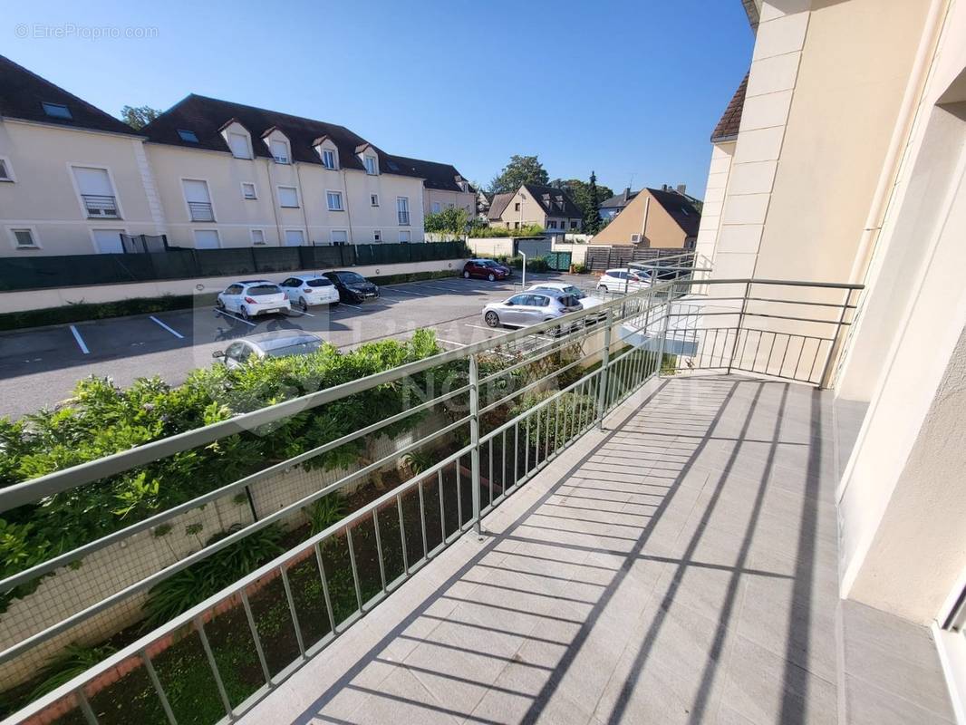 Appartement à BONNIERES-SUR-SEINE