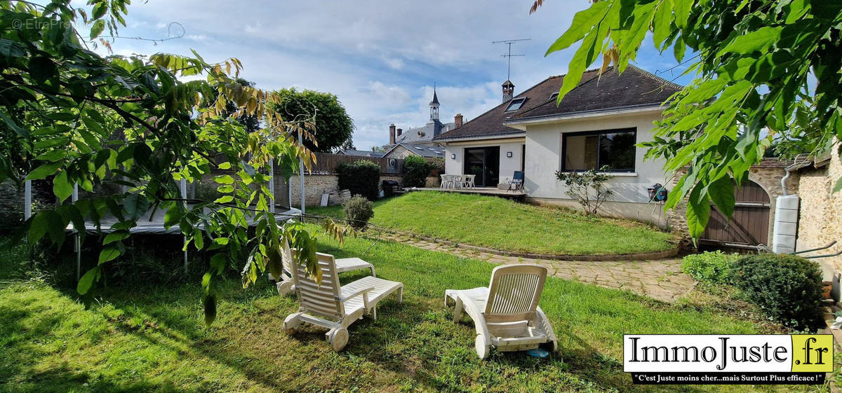 Maison à POIGNY-LA-FORET