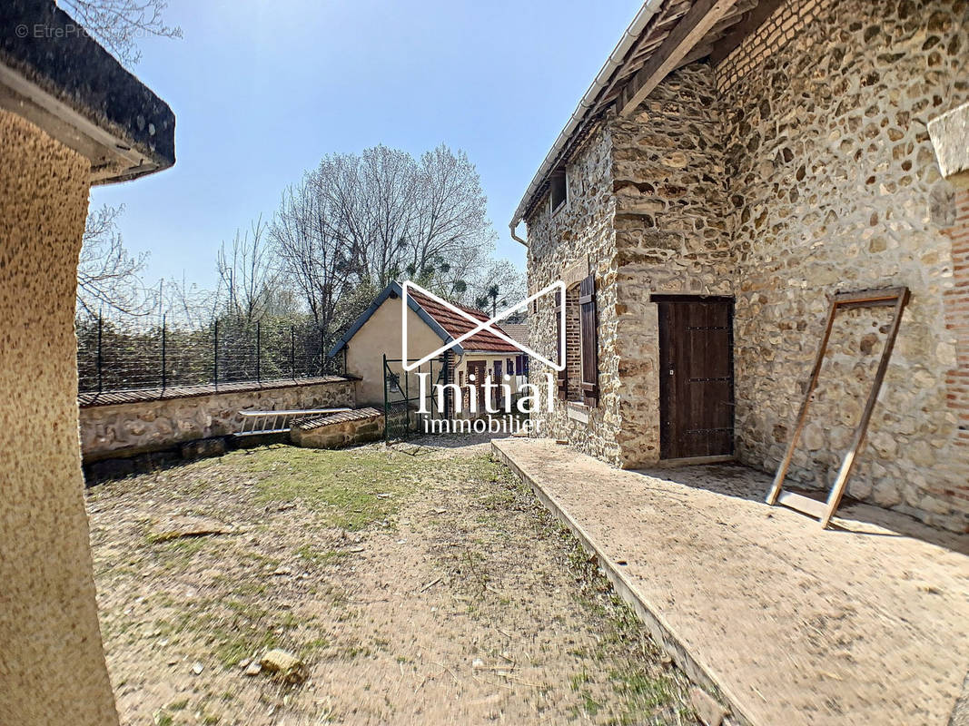 Maison à ROMILLY-SUR-SEINE