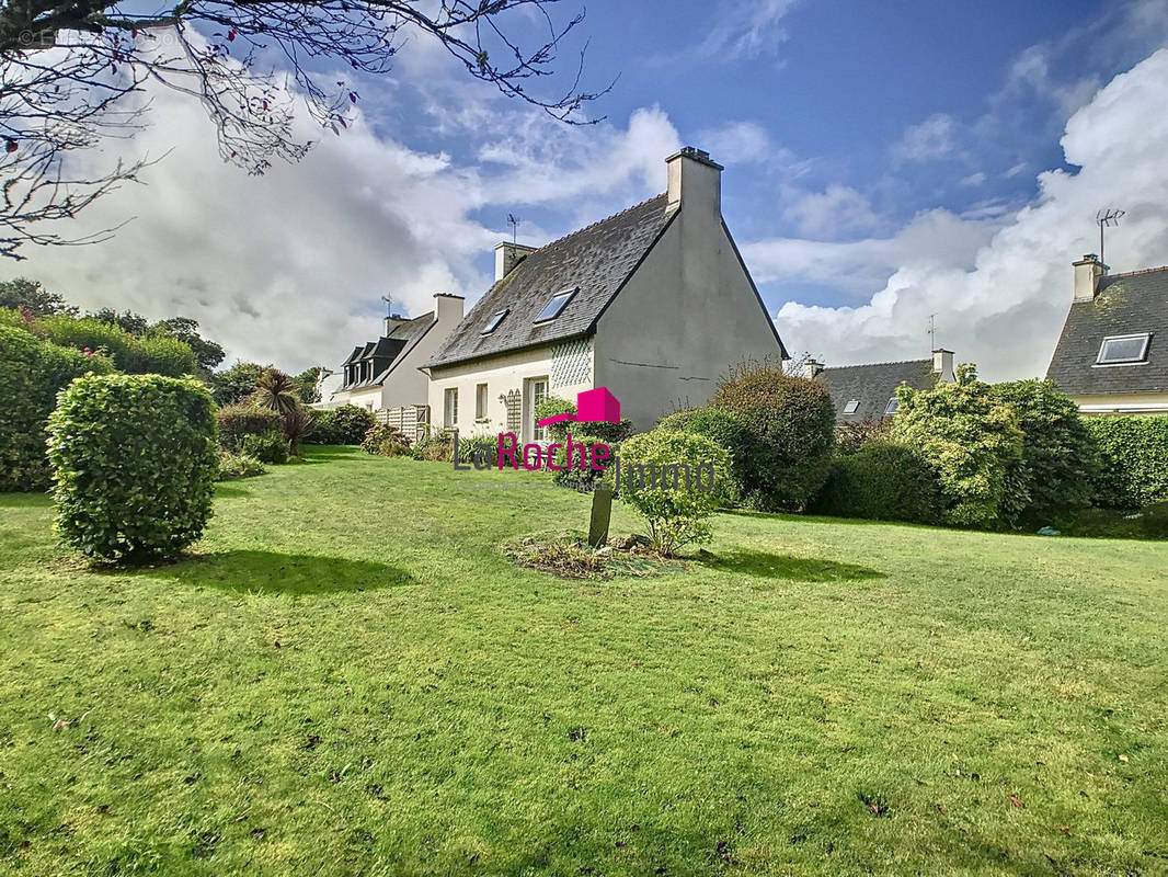 Maison à LA ROCHE-MAURICE