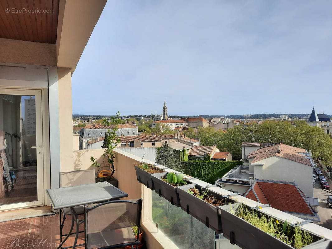 Appartement à NIMES