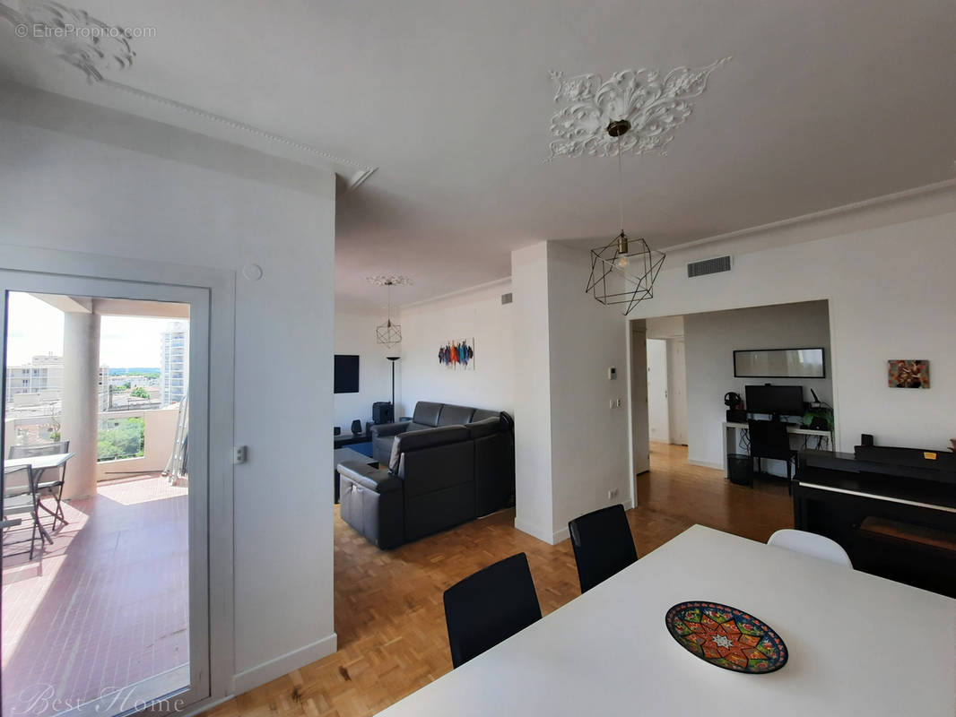 Appartement à NIMES