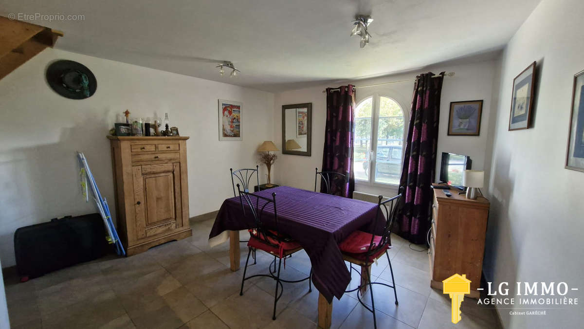 Appartement à MORTAGNE-SUR-GIRONDE