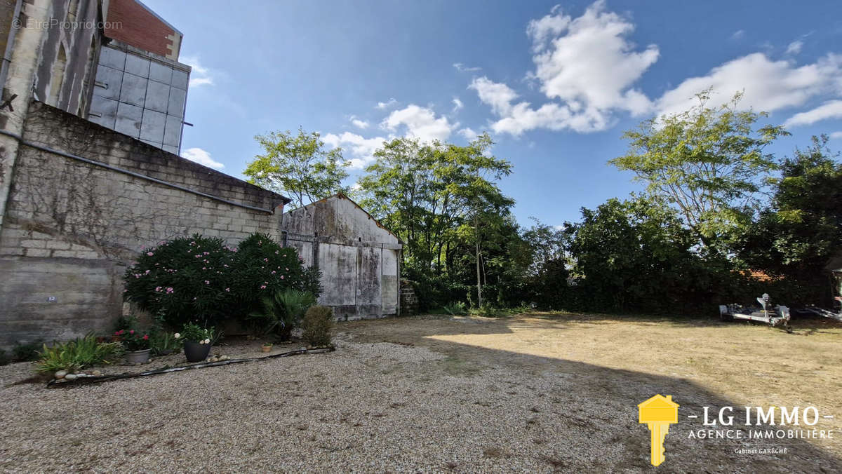 Appartement à MORTAGNE-SUR-GIRONDE