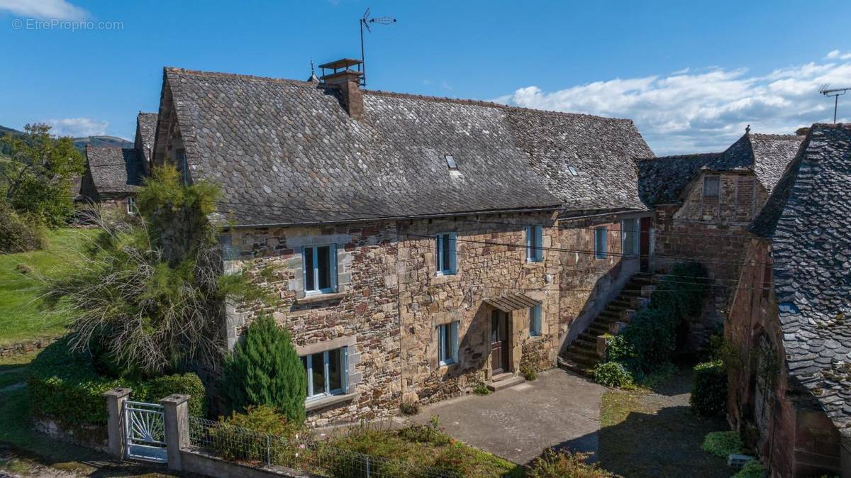 Maison à SAINT-CYPRIEN-SUR-DOURDOU