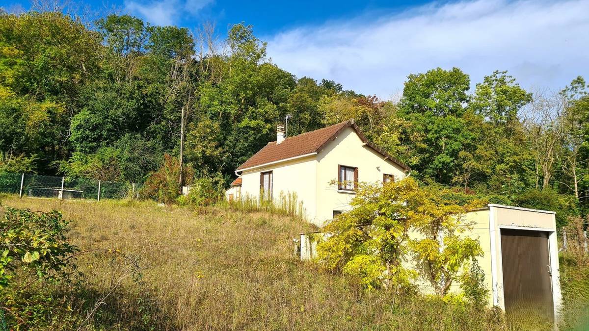 Maison à AULNAY-SUR-MAULDRE