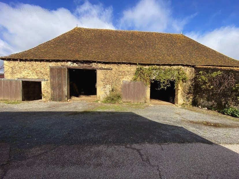 Maison à LANOUAILLE