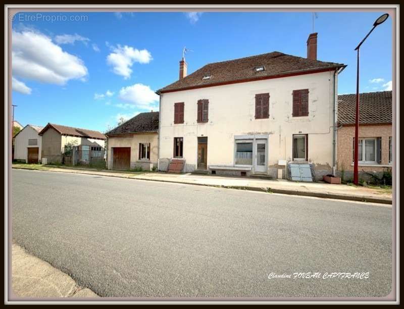 Maison à SAINT-GERAND-DE-VAUX