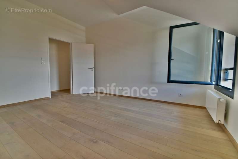 Appartement à PREVESSIN-MOENS