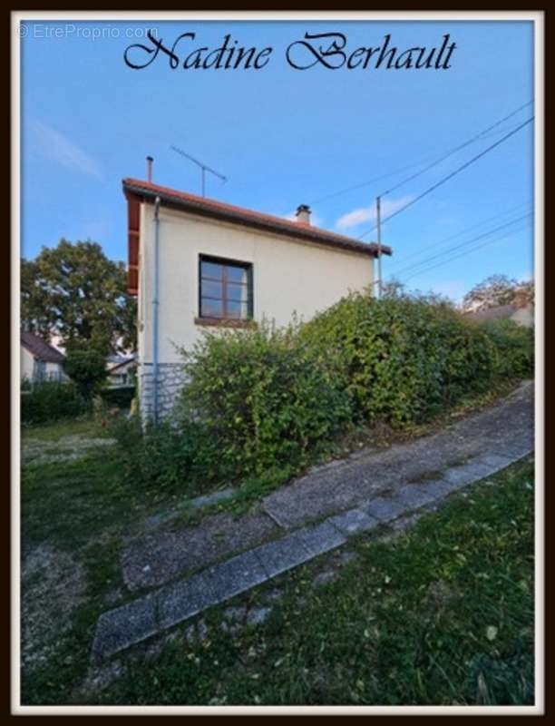 Maison à CHALETTE-SUR-LOING