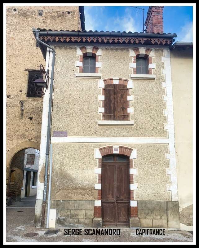 Maison à TRIE-SUR-BAISE