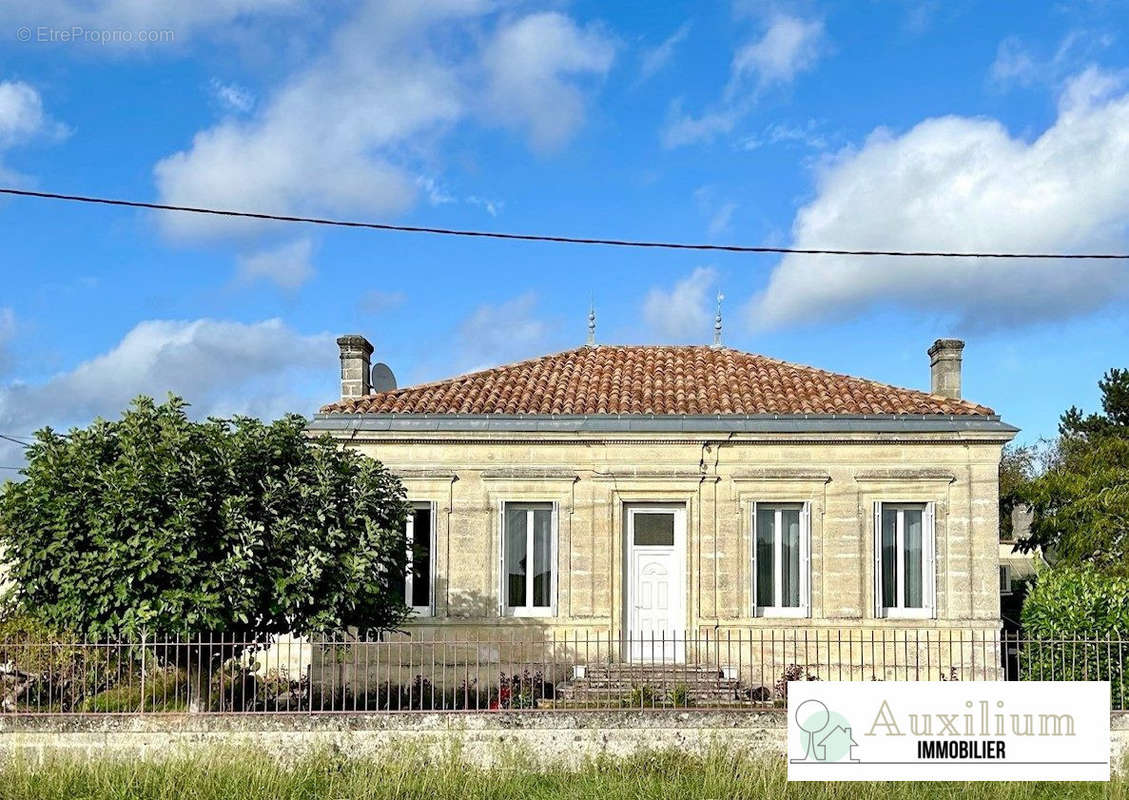 Maison à BOURG