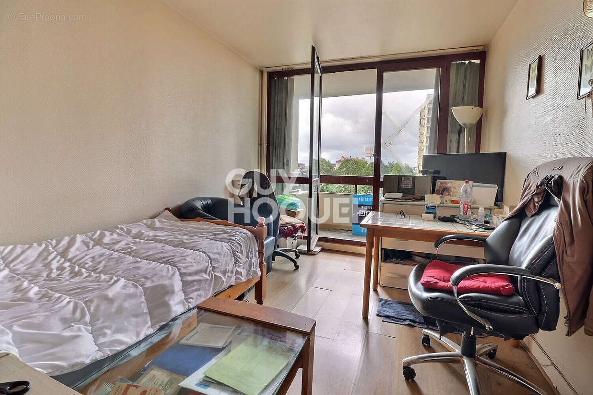 Appartement à AUBERVILLIERS