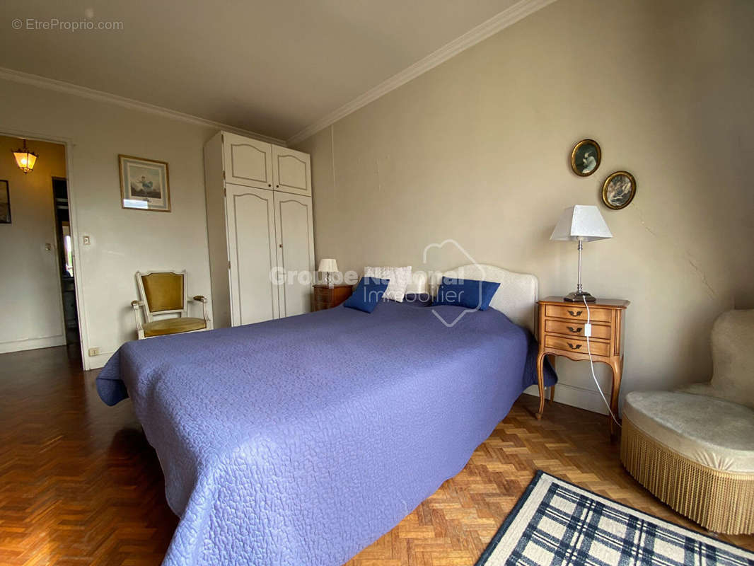 Appartement à VERSAILLES