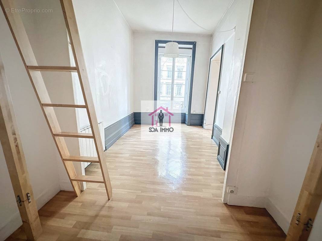 Appartement à LYON-7E