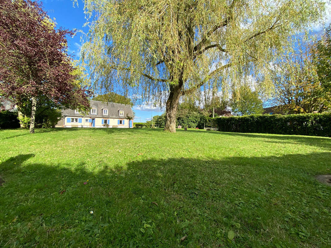 Maison à DAMVILLE