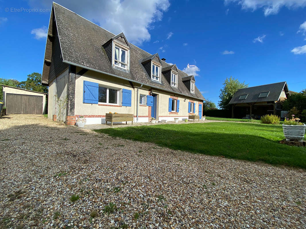 Maison à DAMVILLE