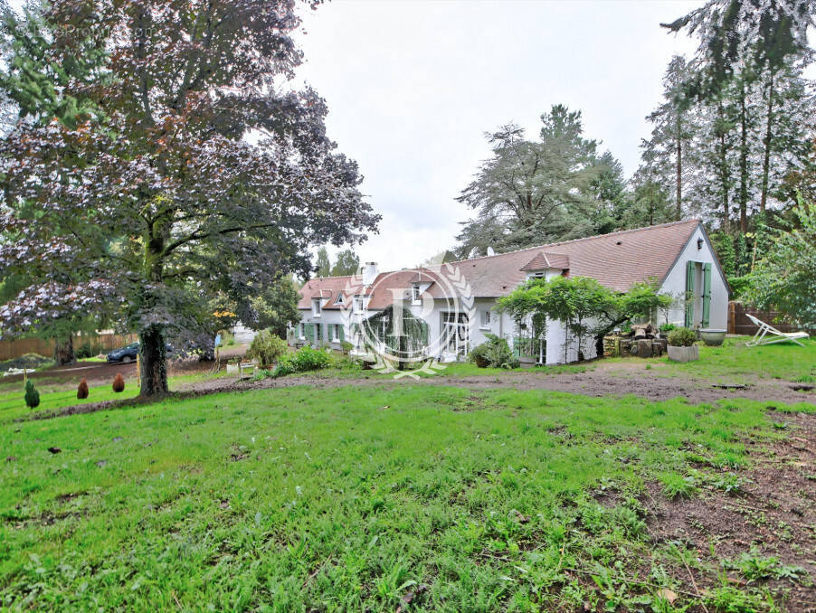 Maison à POIGNY-LA-FORET