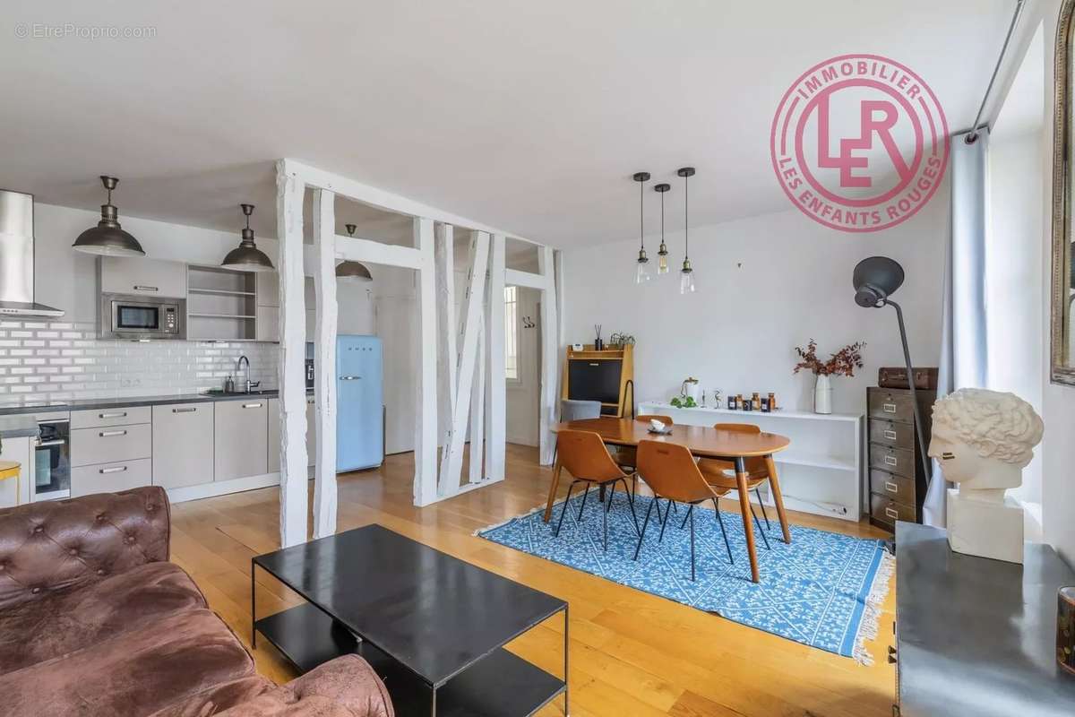 Appartement à PARIS-10E