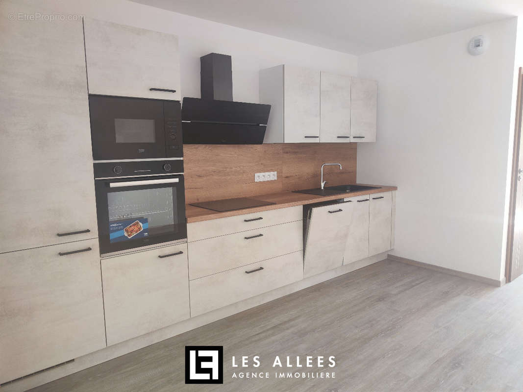 Appartement à LE POET-LAVAL