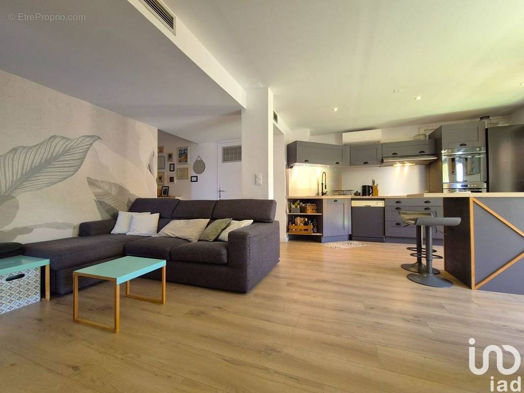 Photo 1 - Appartement à SAINT-LAURENT-DU-VAR