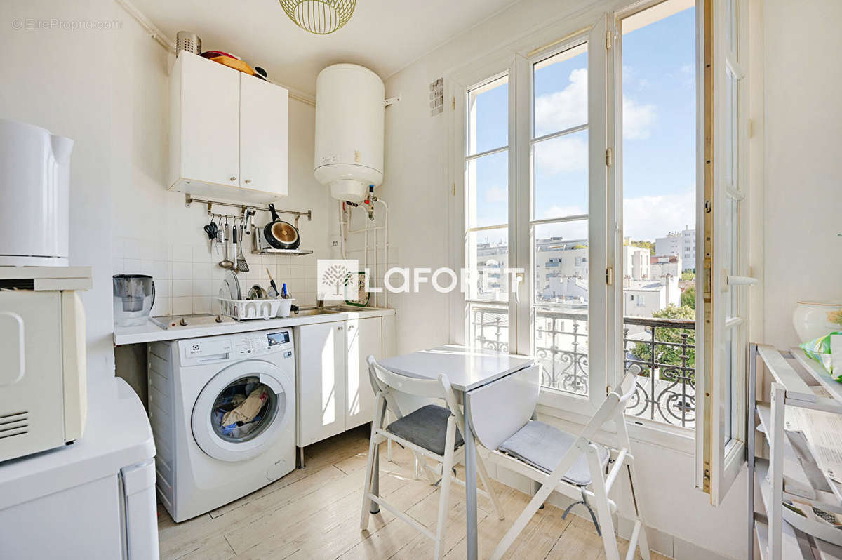 Appartement à PARIS-11E