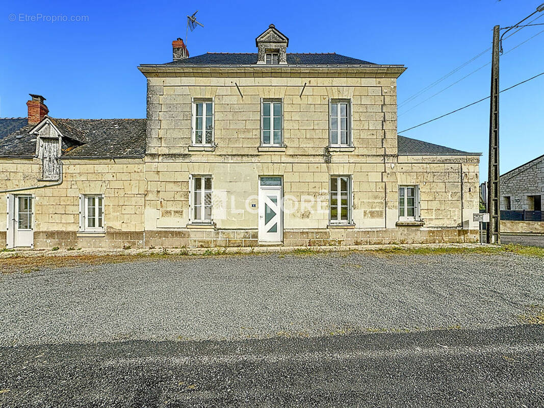 Maison à DOUE-LA-FONTAINE