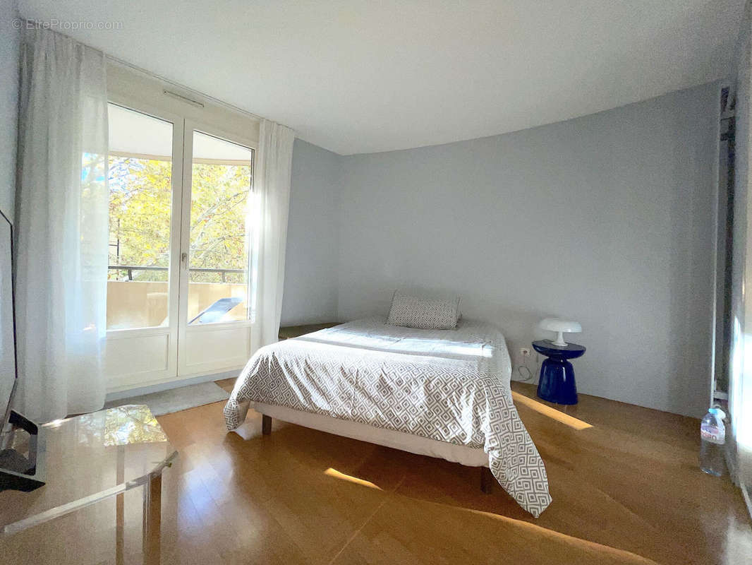 Appartement à LYON-6E