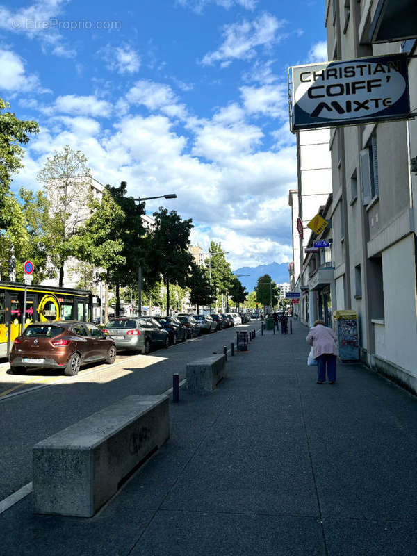 Commerce à GRENOBLE