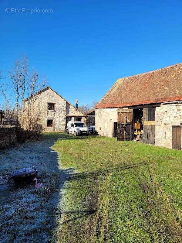 Maison à CHENERAILLES