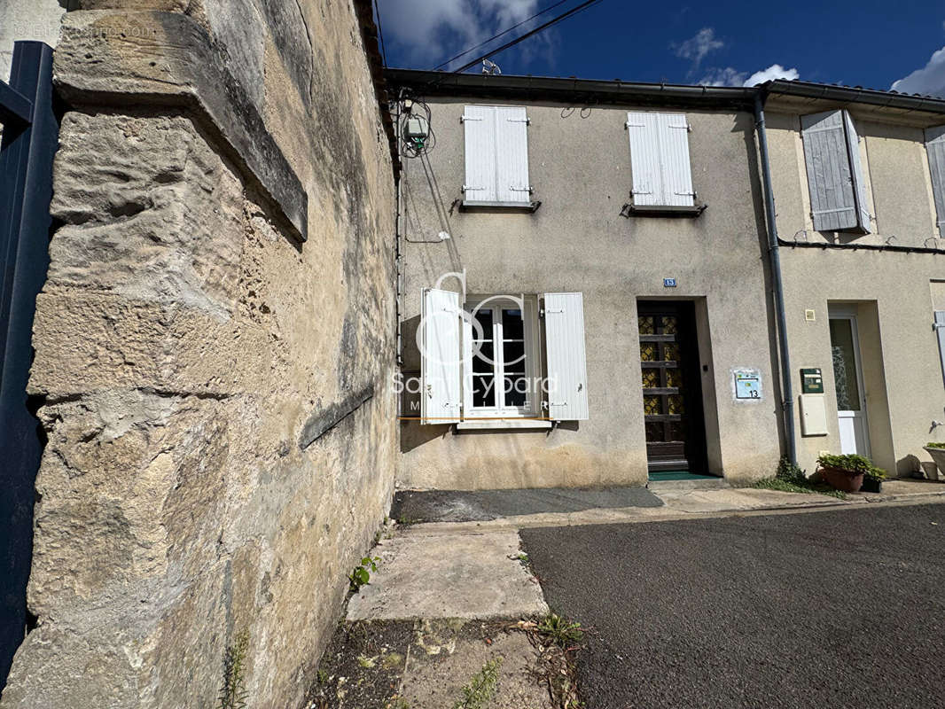 Maison à JARNAC