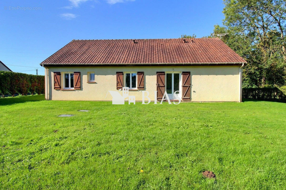 Maison à BERNAY