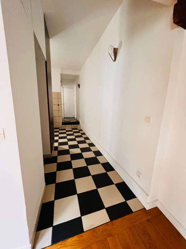 Appartement à PARIS-11E