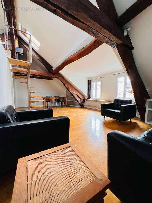 Appartement à PARIS-11E