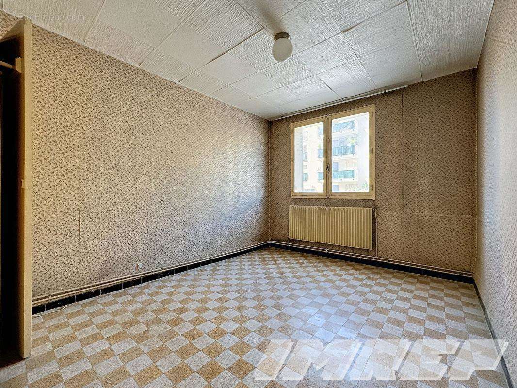 Appartement à MARSEILLE-9E