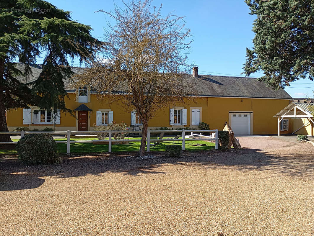 Maison à CHARTRES