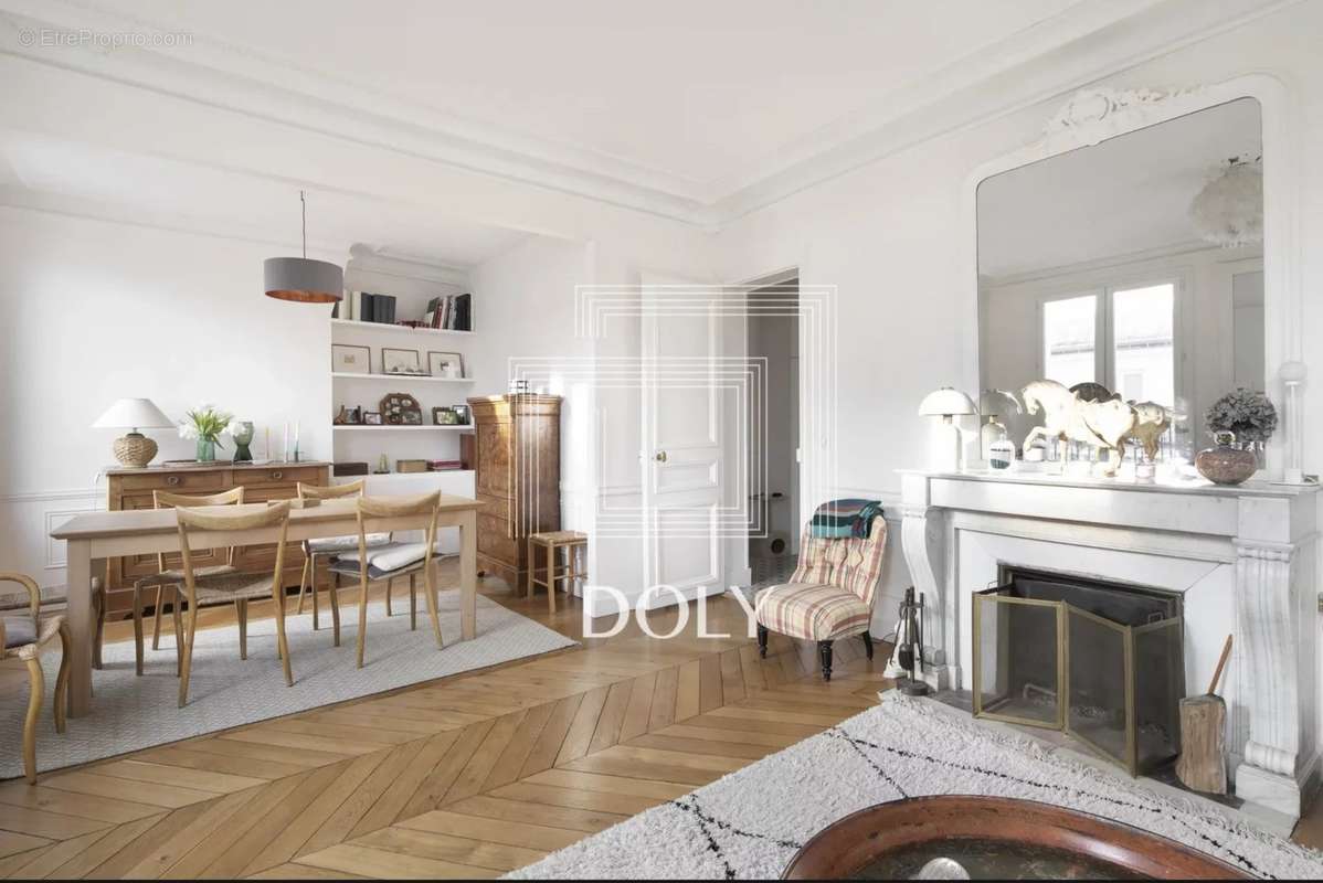 Appartement à PARIS-11E